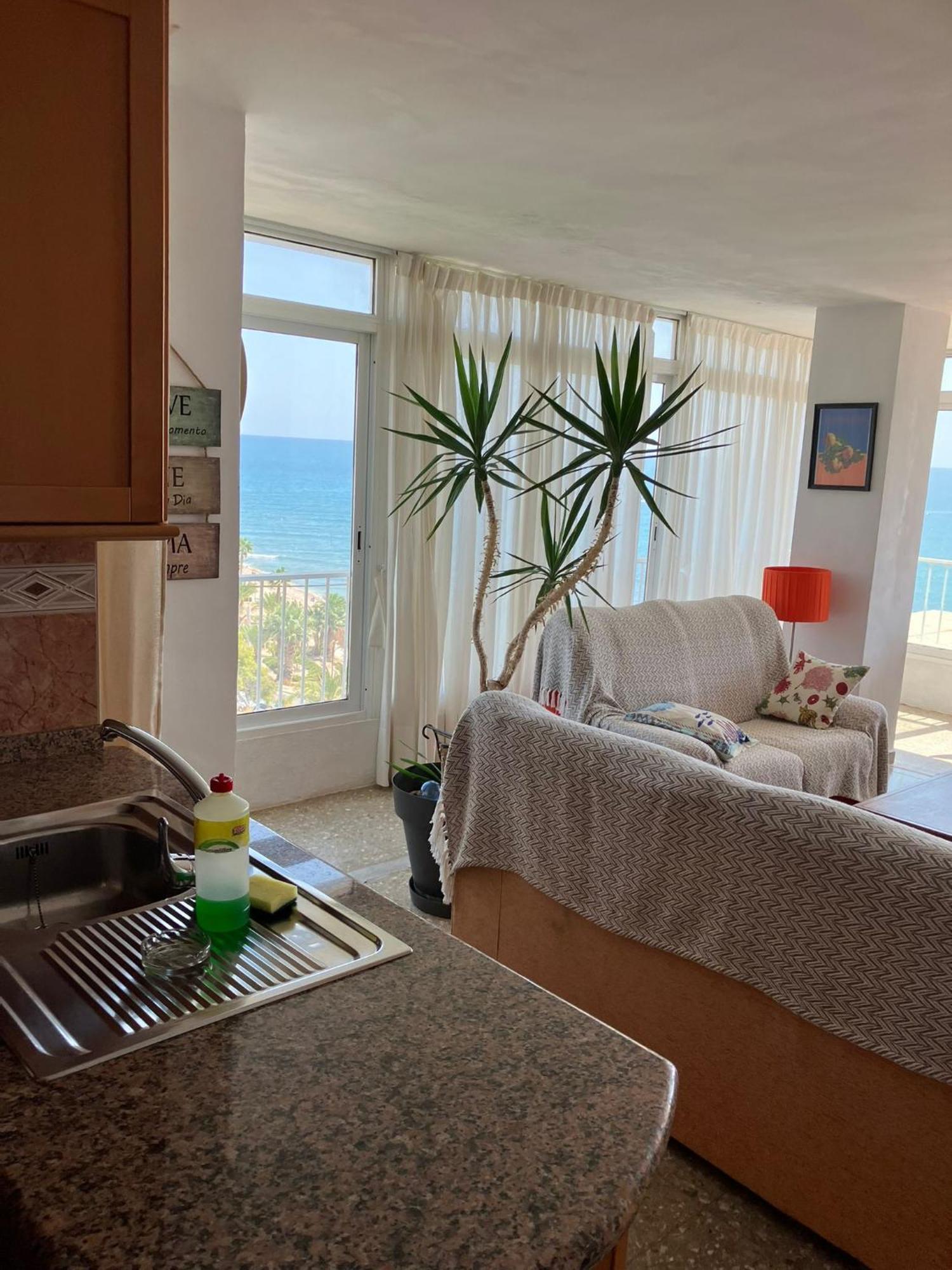 Tahiti Dreams Apartment El Campello Bagian luar foto